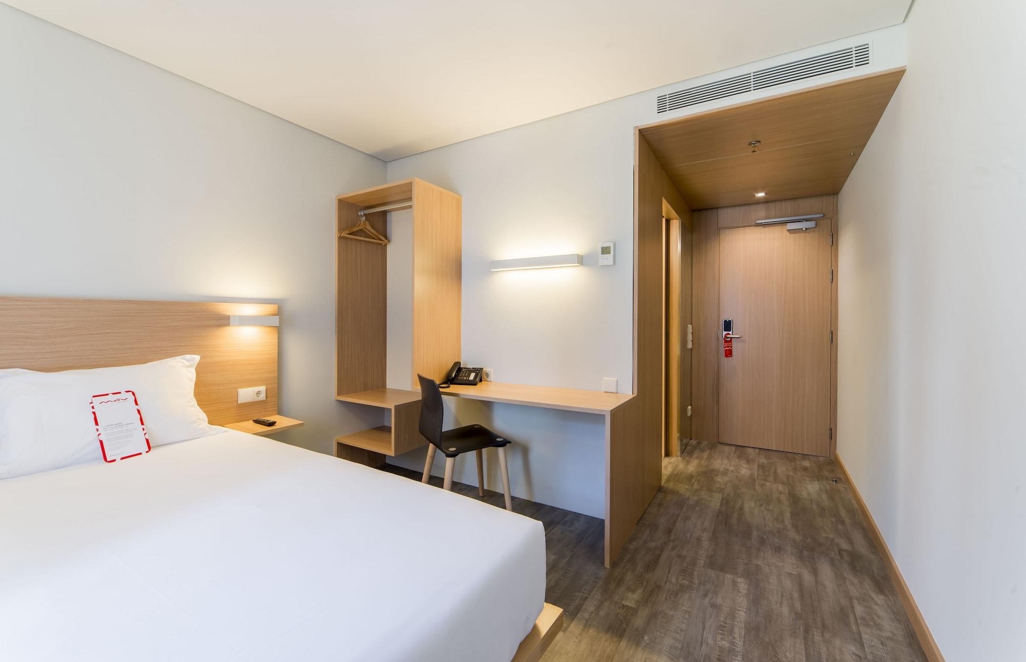 Moov Hotel Porto Norte Senhora da Hora Exteriör bild